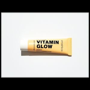 🌠 2/$16 Smashbox Vitamin Glow Primer